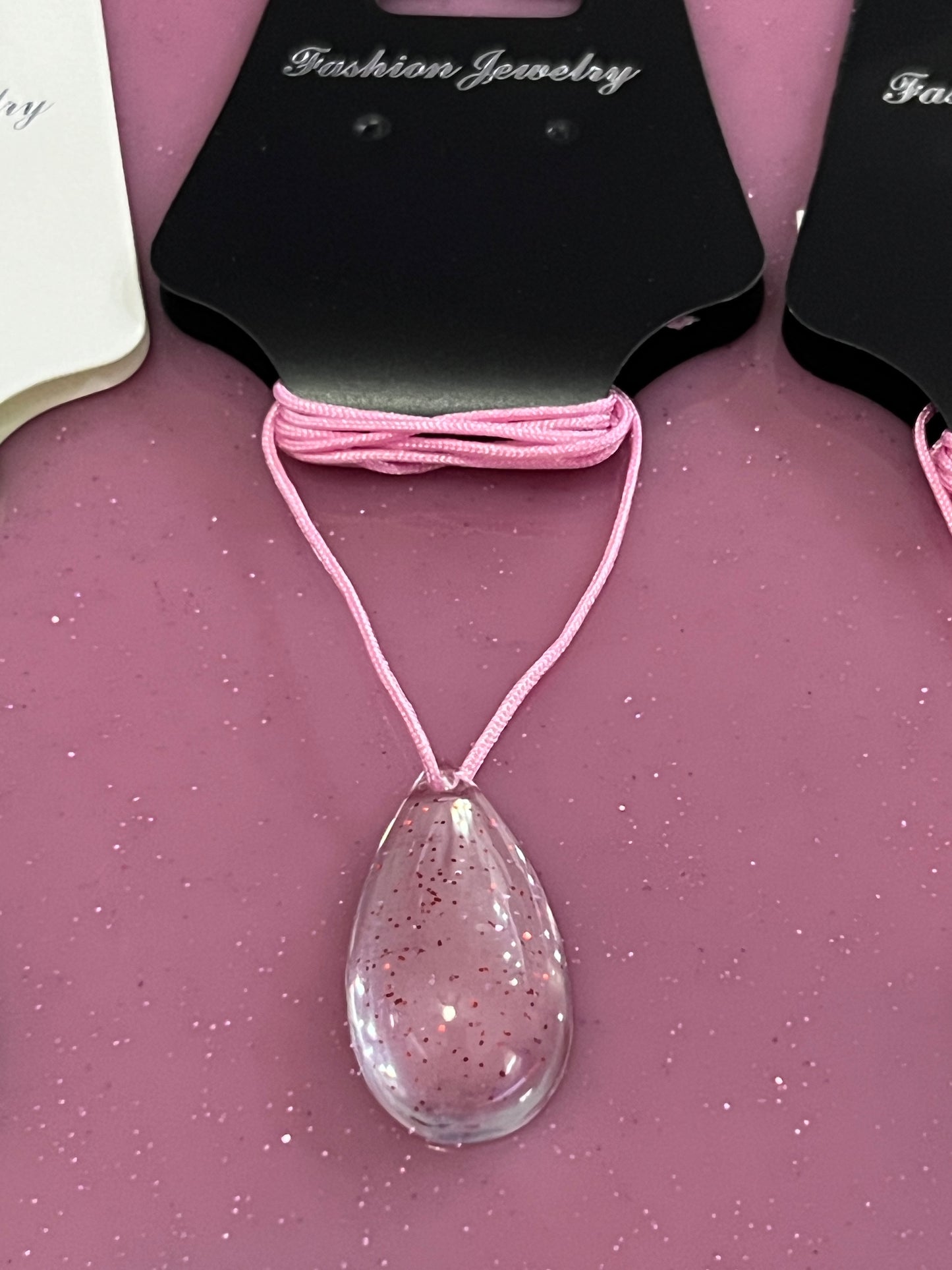 Pendant necklace - small