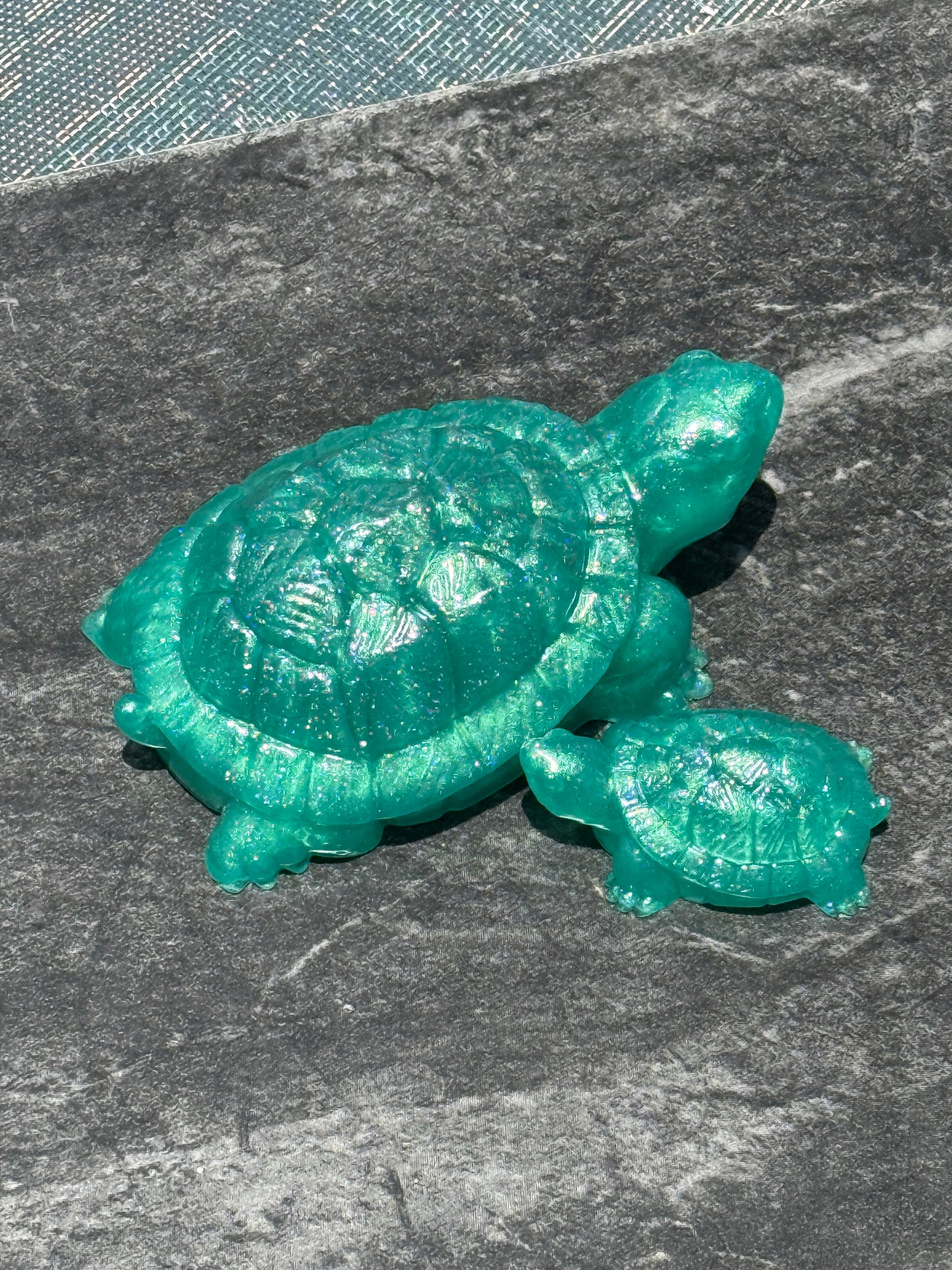 Mama and Baby Turtle figurines