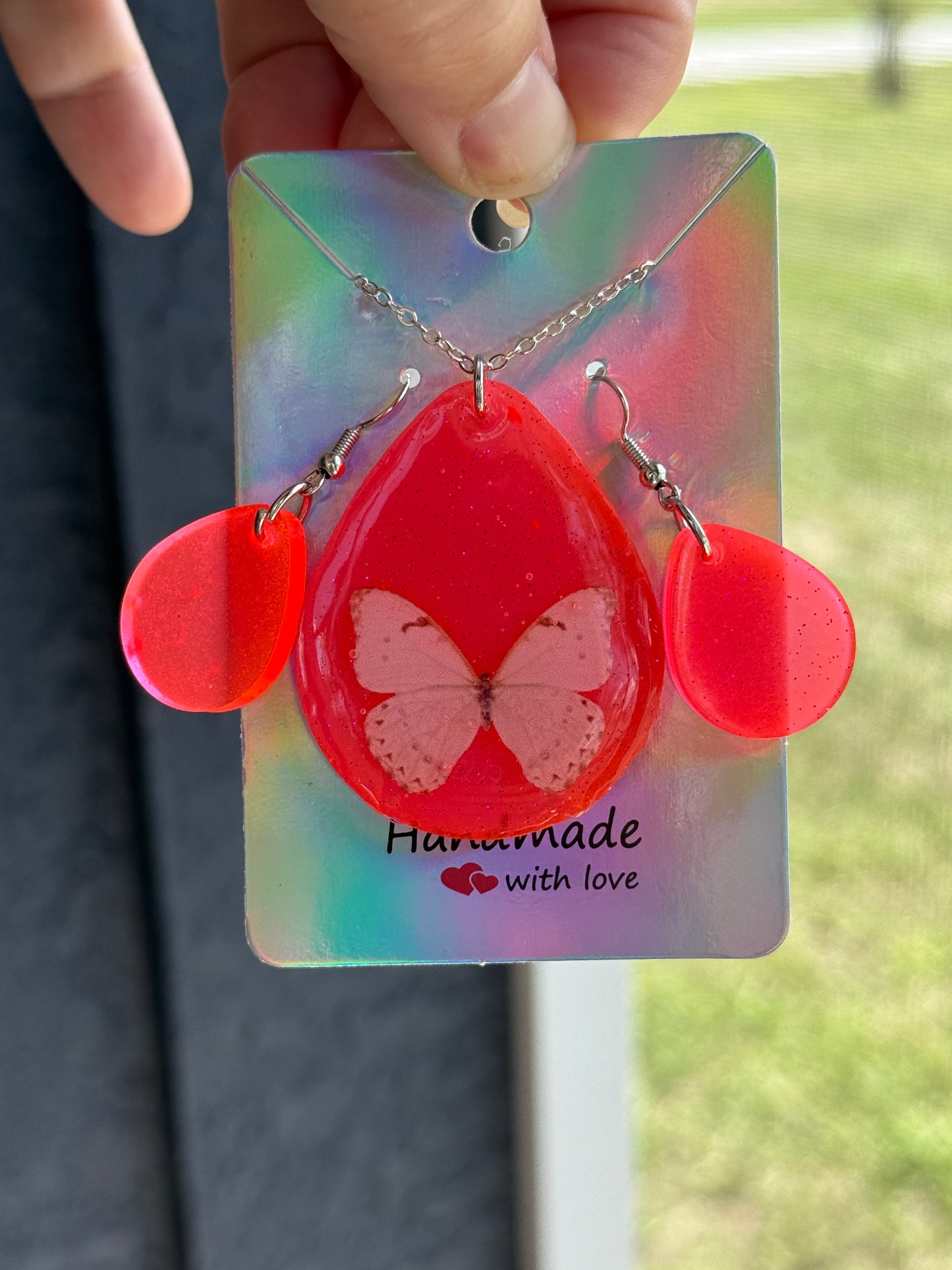 Resin Necklace and Earrings Set