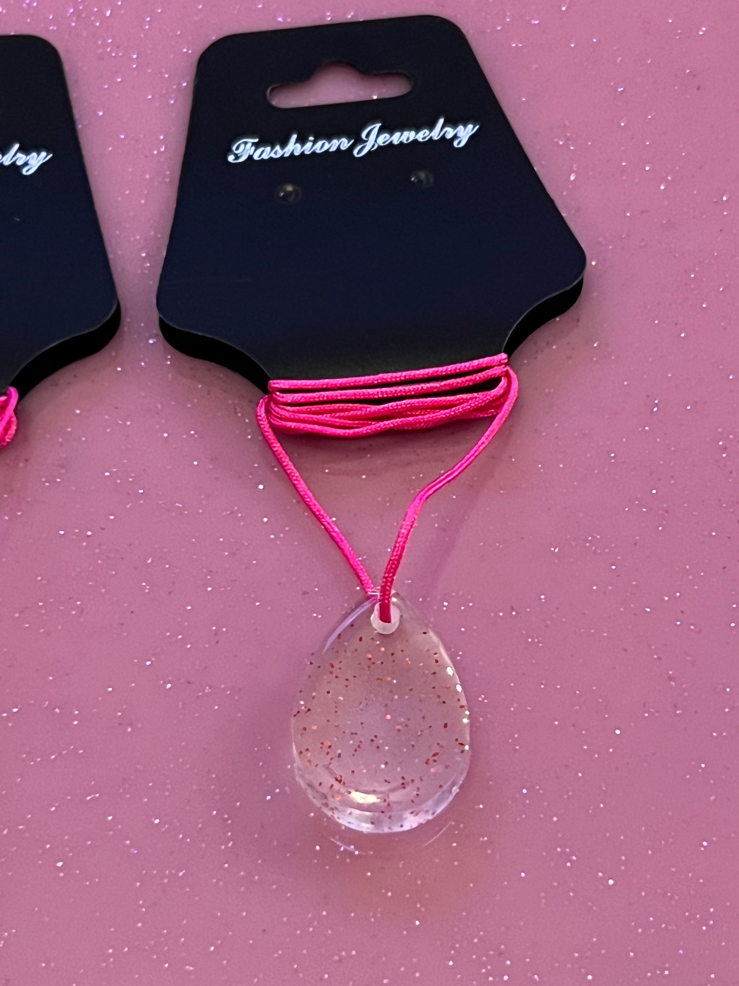 Pendant necklace - small