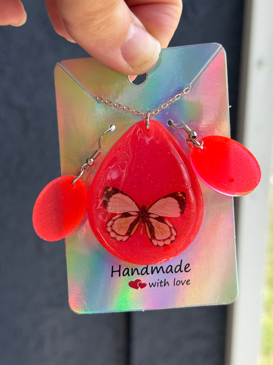 Resin Necklace and Earrings Set