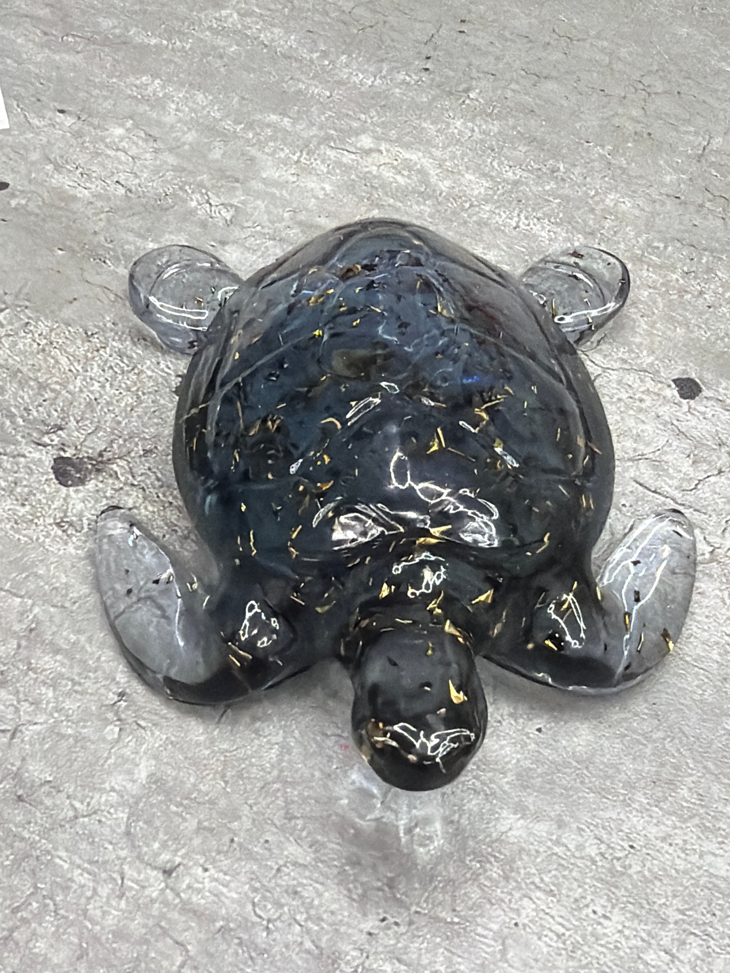 Sea Turtle Figurine md