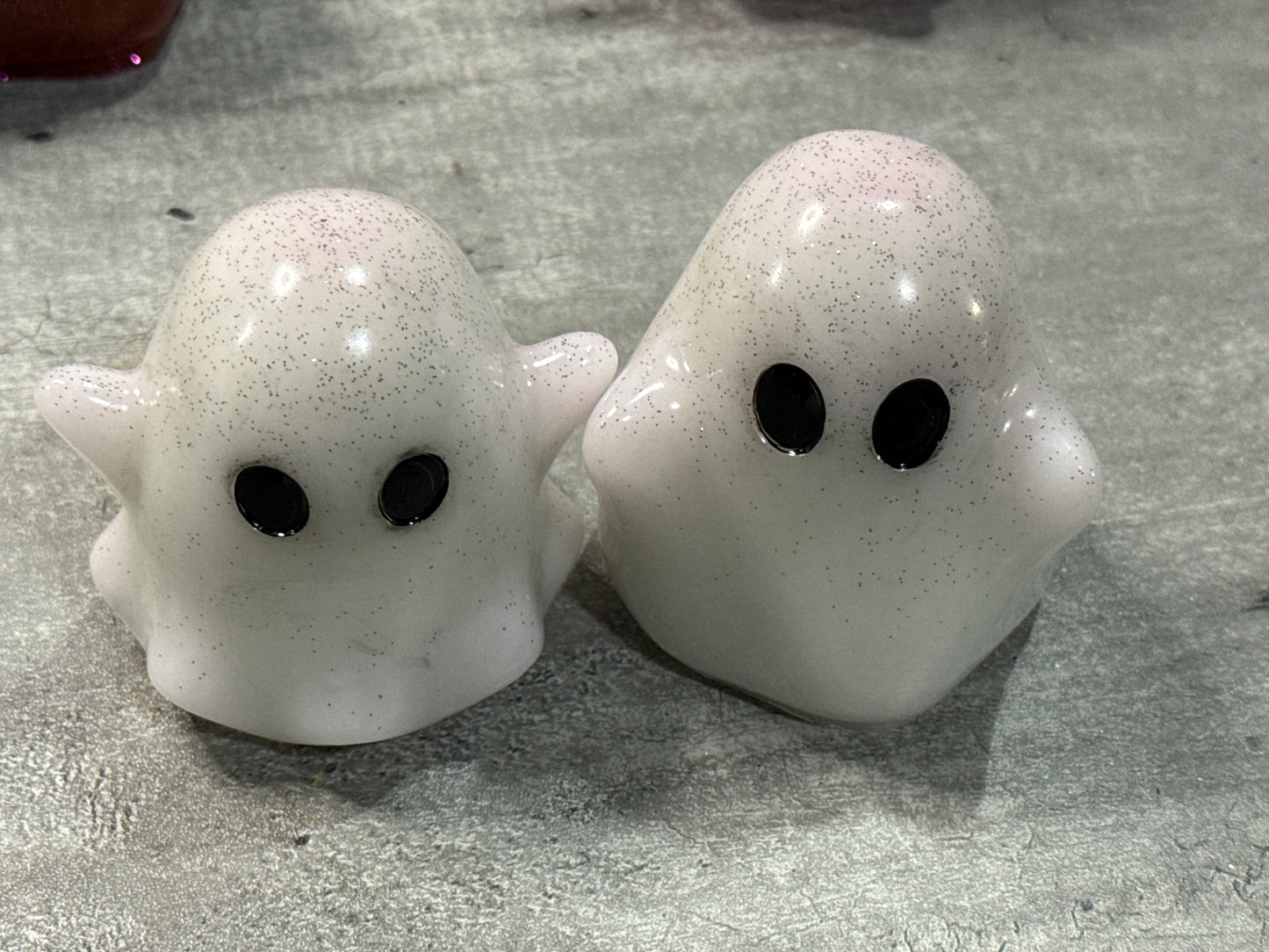 Glow-in-the-dark Ghosty Friends