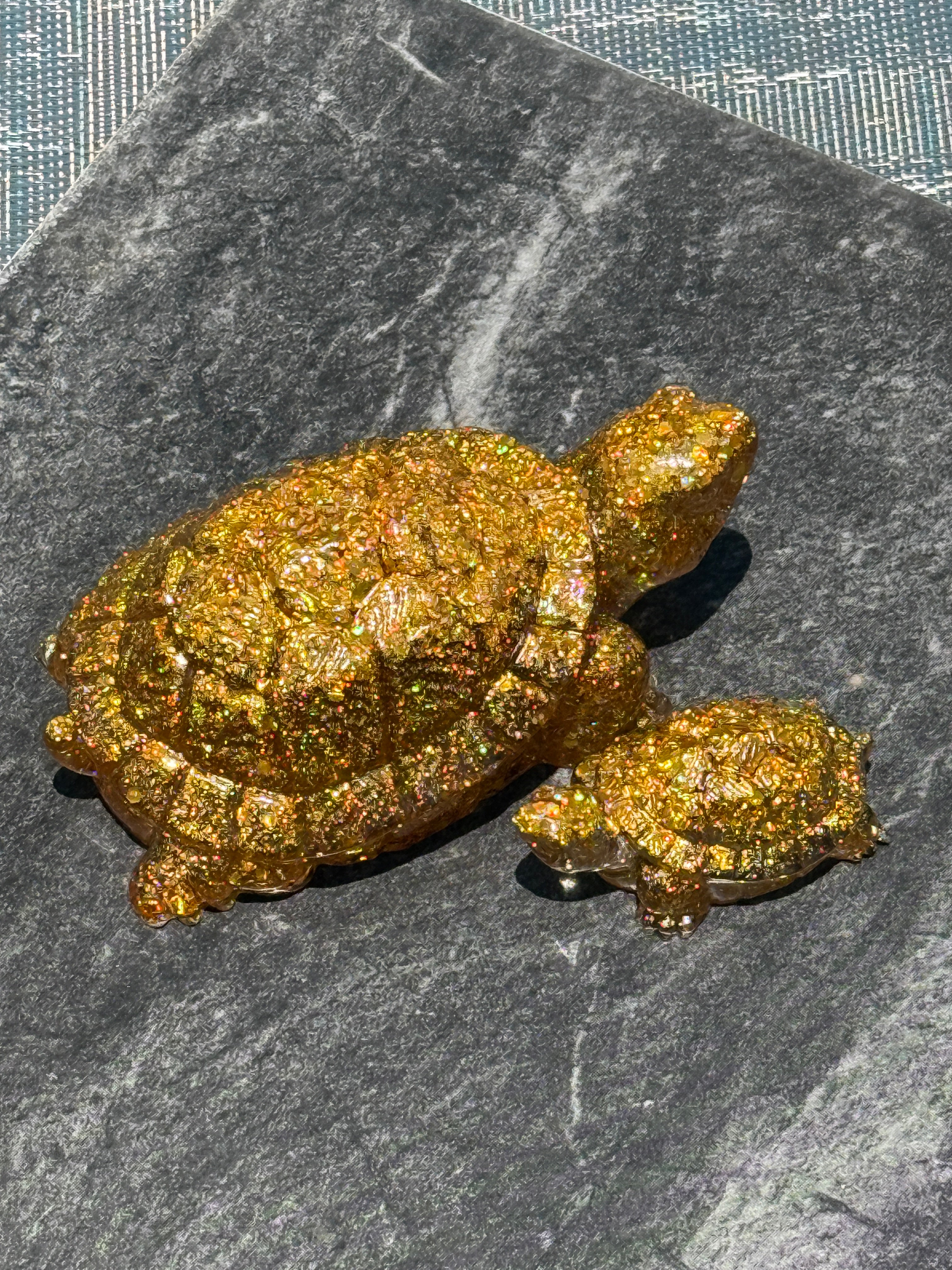 Mama and Baby Turtle figurines