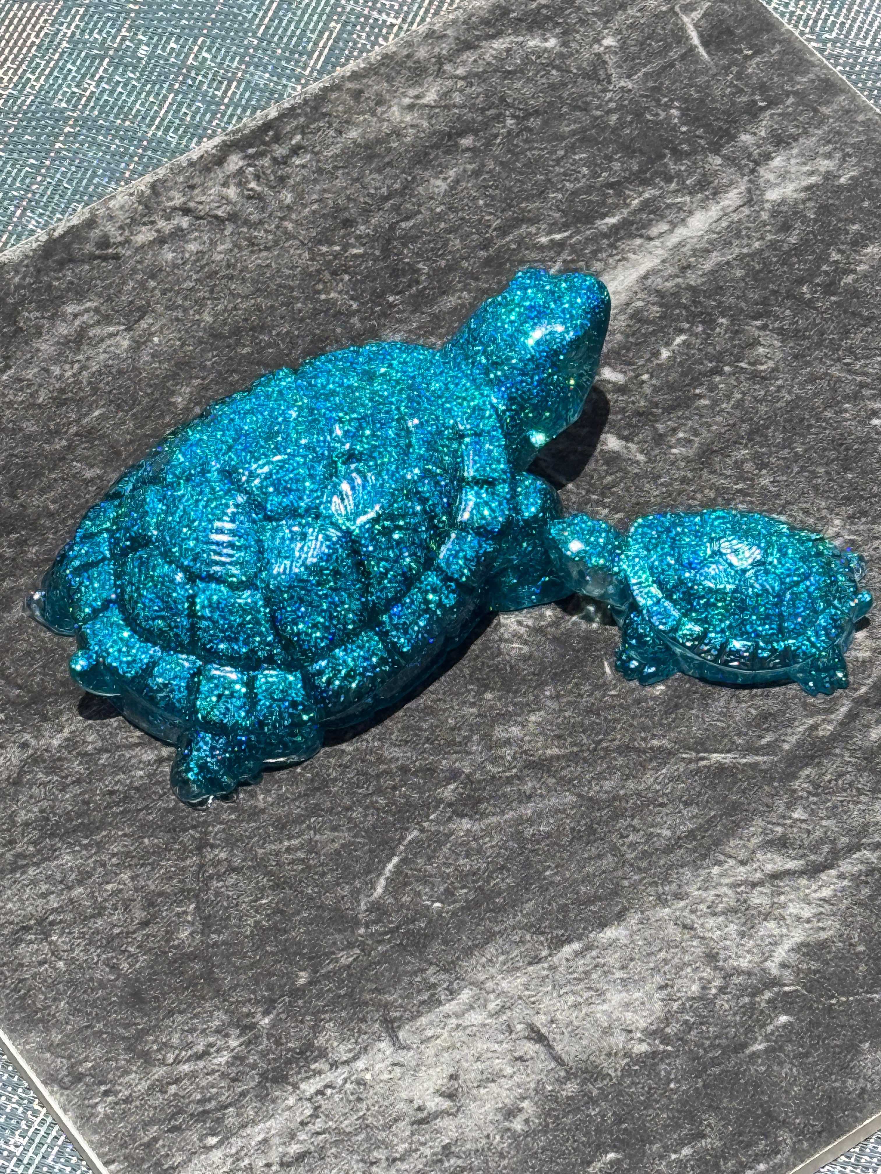 Mama and Baby Turtle figurines
