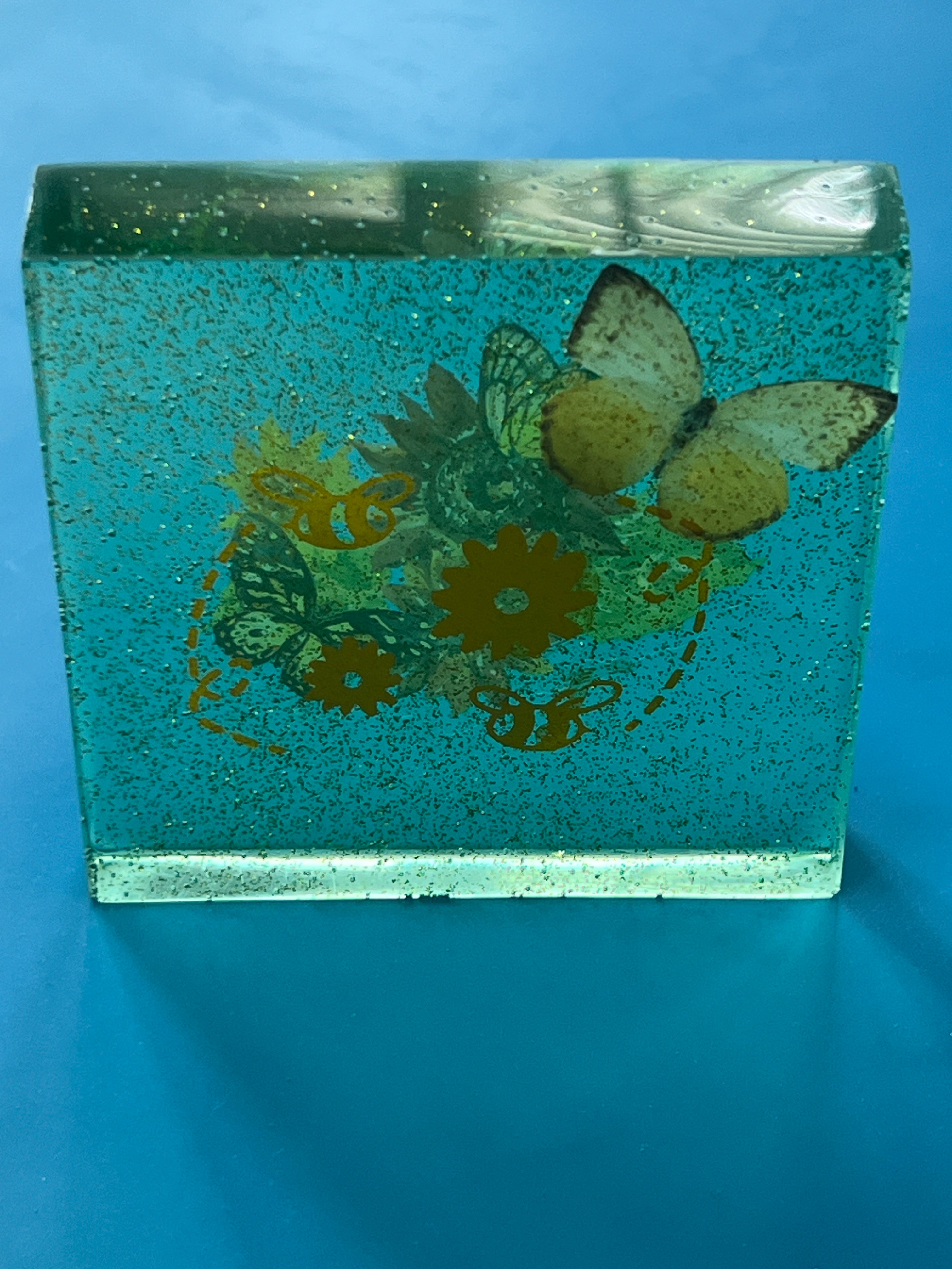 Butterfly Bee Free
