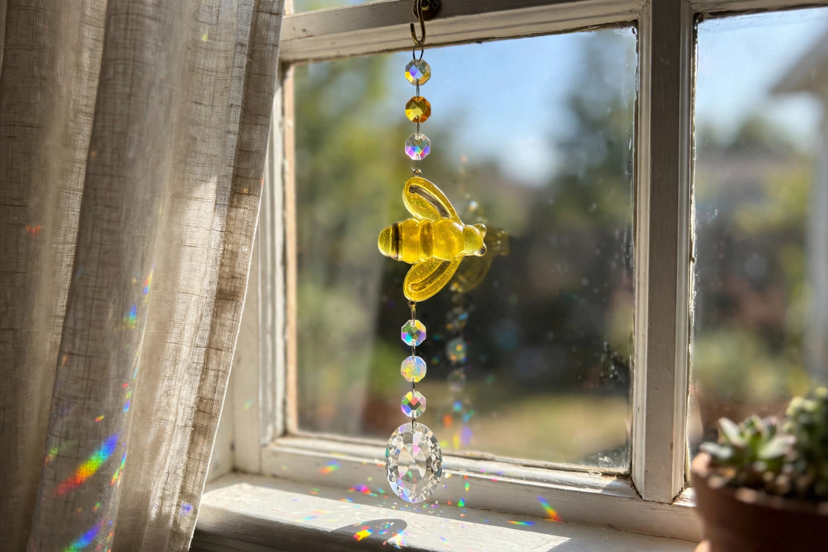 Bee sun catcher with rainbow light